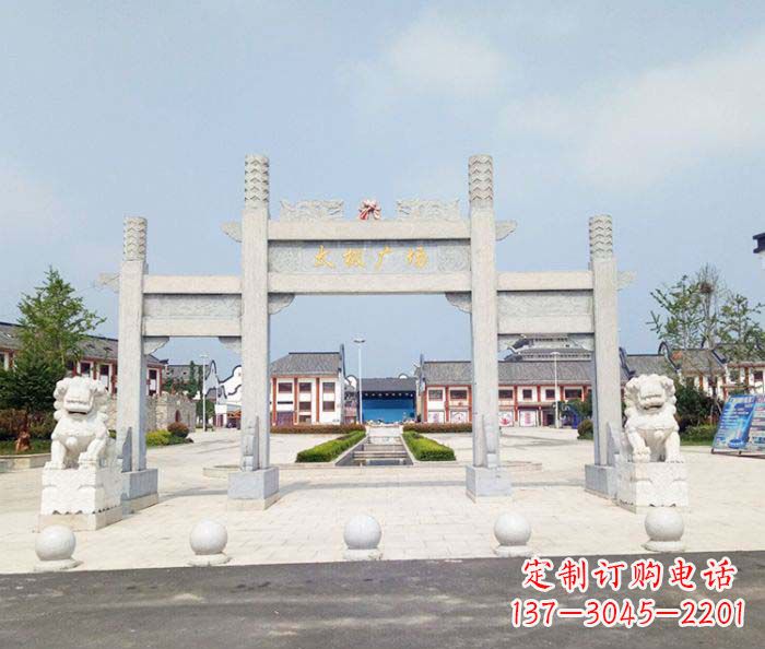 福建村口三门石雕牌坊 (2)