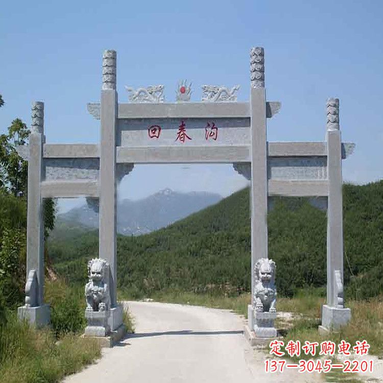 福建村落中的牌坊雕塑传承民间文化