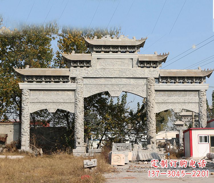 福建村镇门口石雕山门牌坊
