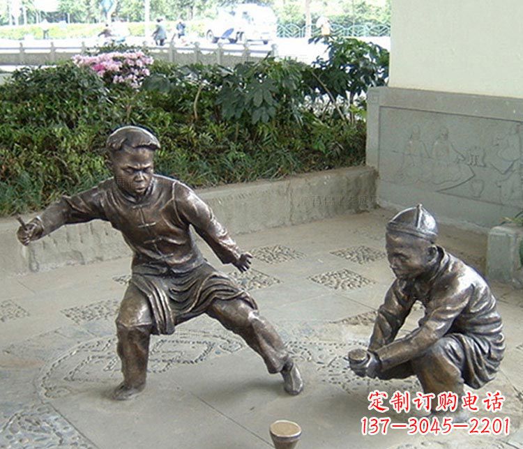 福建打陀螺的儿童铜雕