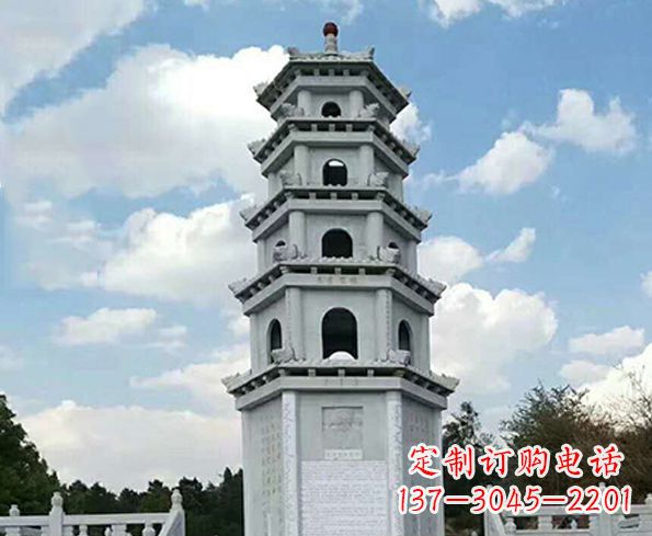 福建神秘的宝塔雕塑