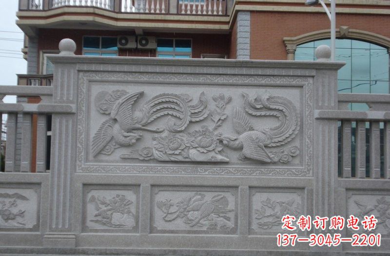 福建凤凰雕塑精美的大理石艺术