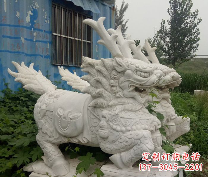 福建精美的大理石麒麟雕塑