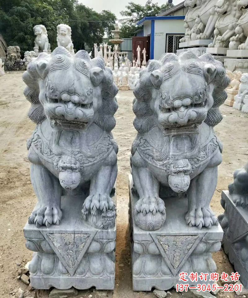 福建传统工艺精雕大理石狮子石雕塑