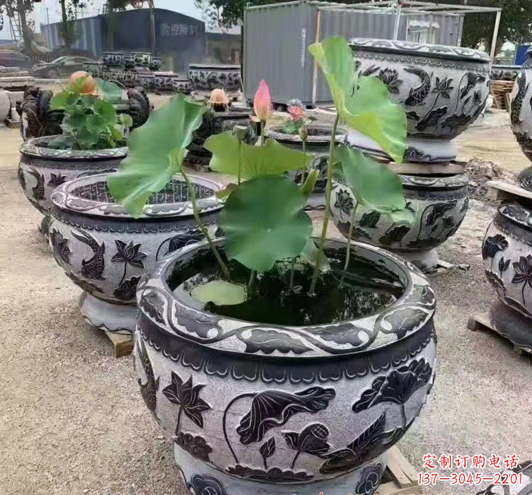 福建精美大理石鱼缸雕塑