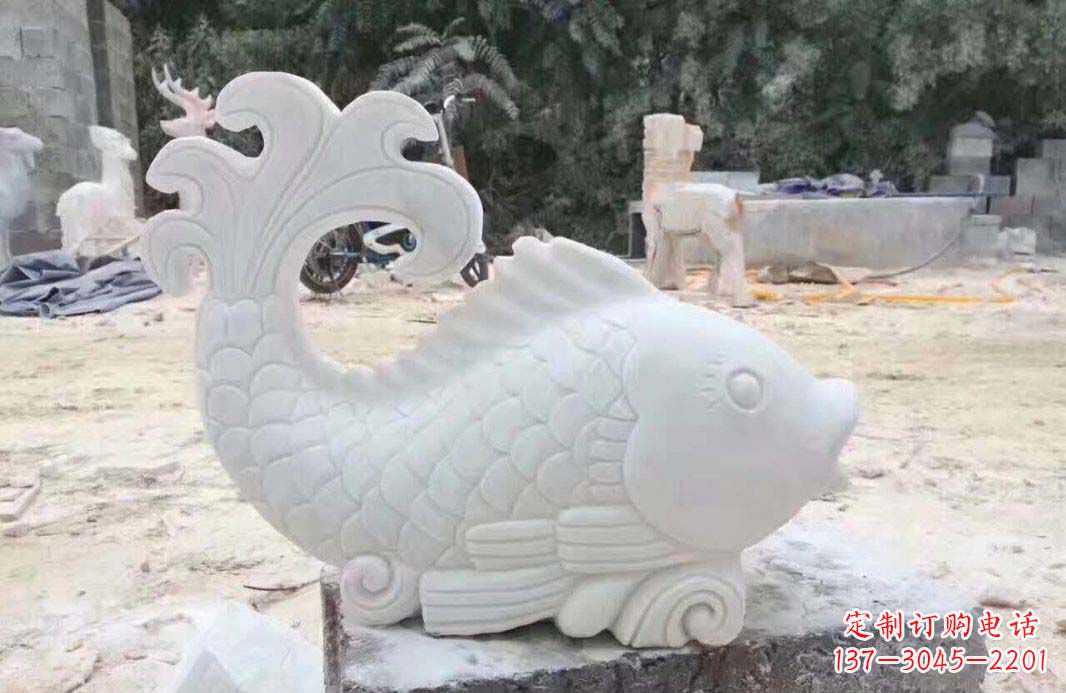 福建大理石鱼喷泉雕塑装置