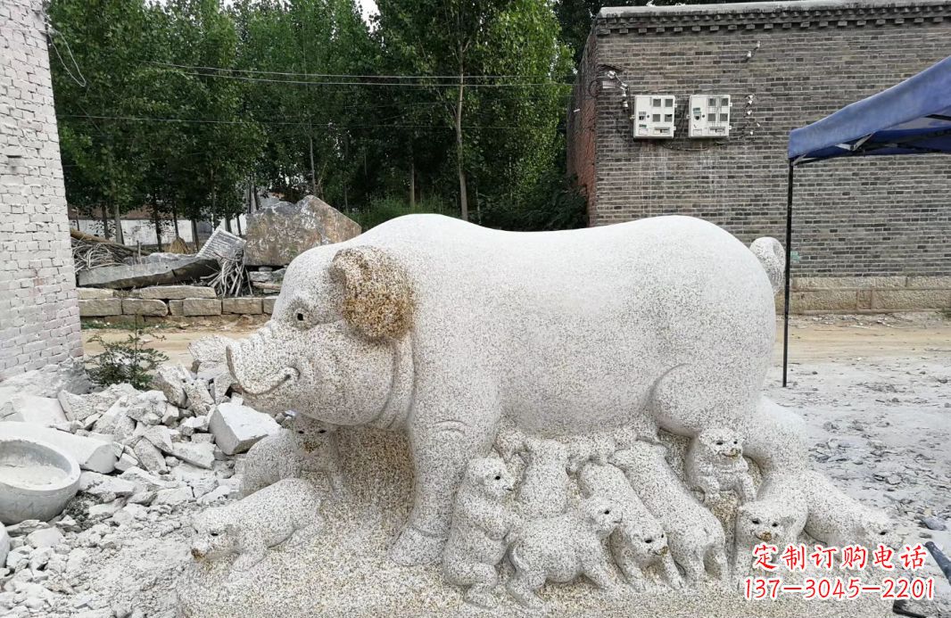 福建大理石招财小母猪雕塑公园动物雕塑
