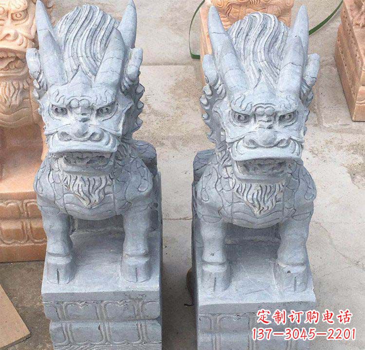 福建雄伟壮观的白色大理石麒麟坐式门口雕塑