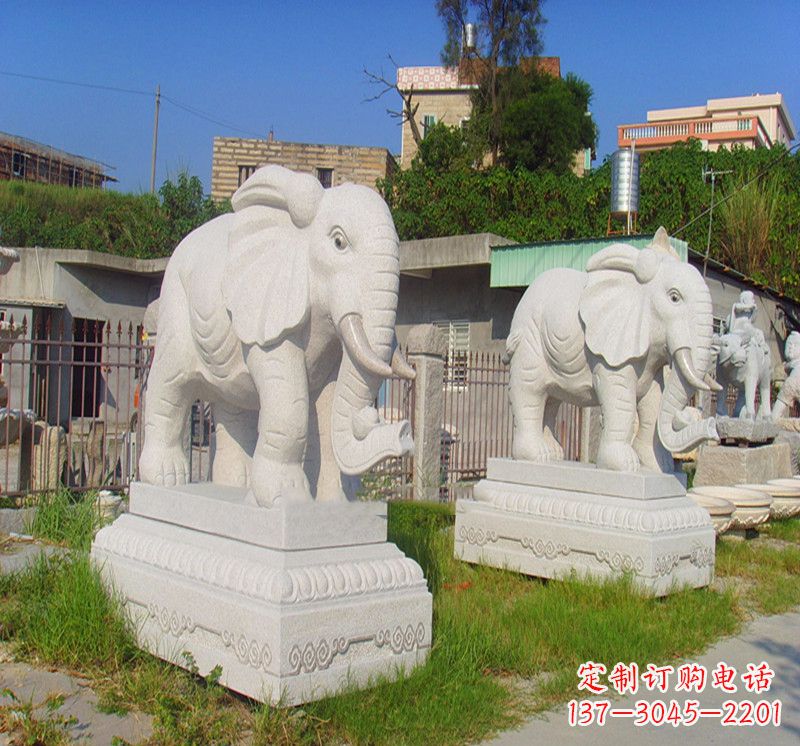 福建优雅宁静的大象雕塑