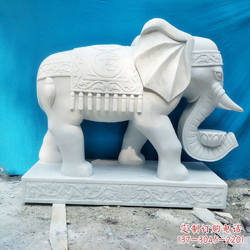 福建大象石雕翘鼻子