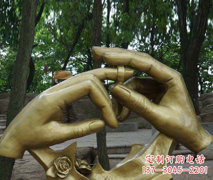 福建戴戒指园林景观铜雕