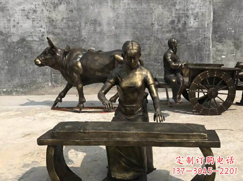 福建铜制古筝人物校园景观雕塑