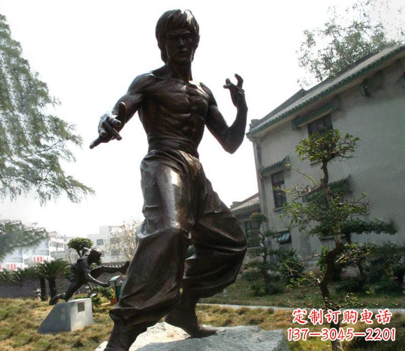 福建传奇人物李小龙铜雕