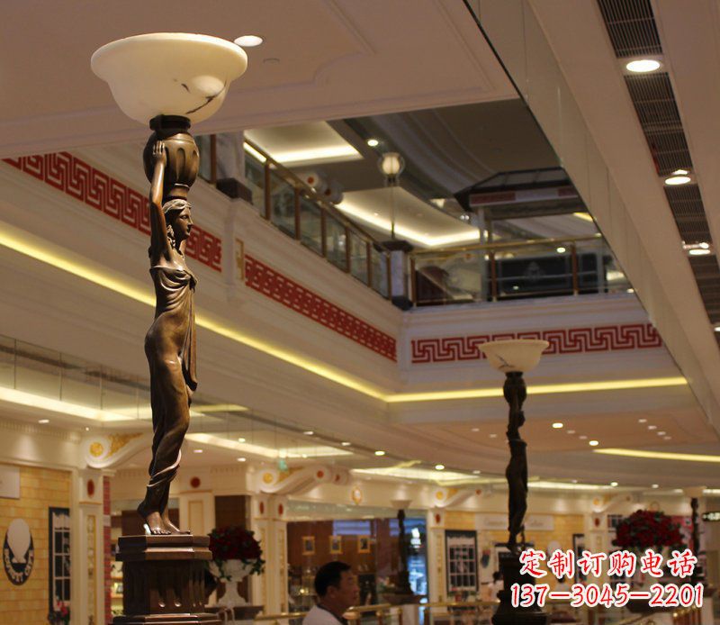 福建顶盆女人玻璃钢仿铜人物雕塑
