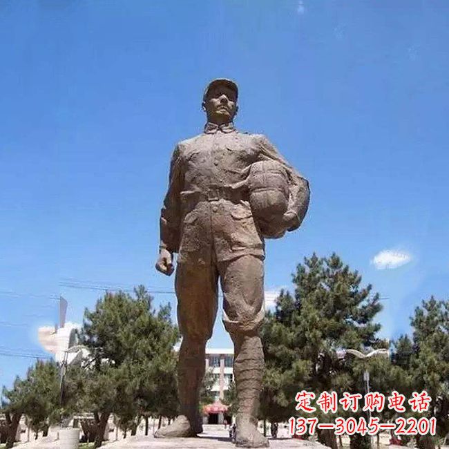 福建董存瑞石雕像 - 传承英雄精神的纪念雕塑