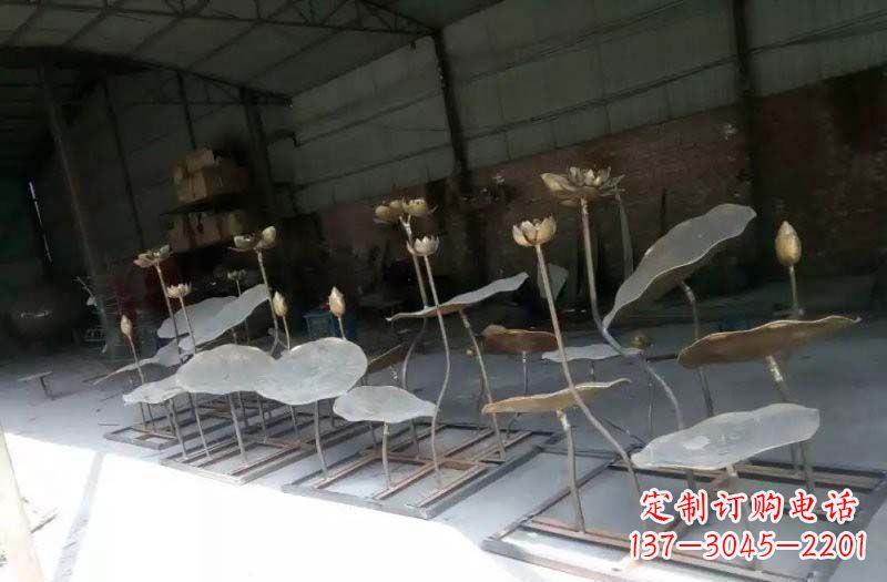福建锻铜荷花荷叶