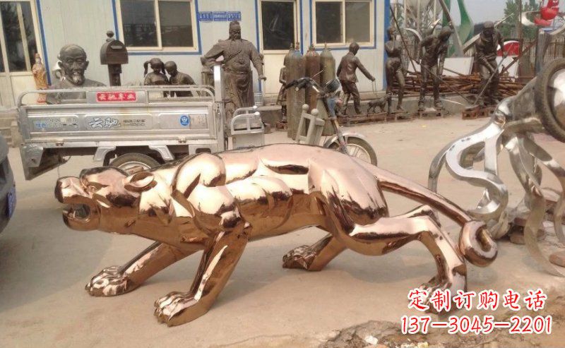 福建锻造不锈钢豹子雕塑