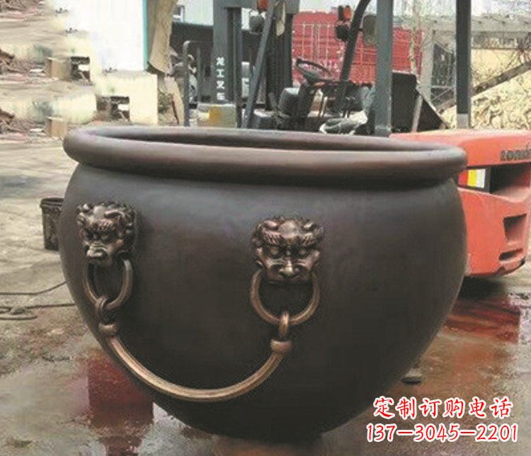福建非凡形态的铜雕狮子头水缸