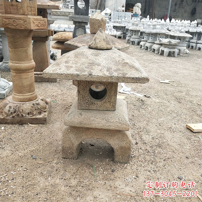 福建精美仿古石雕灯笼雕塑
