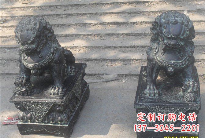 福建仿古铸铜狮子雕塑