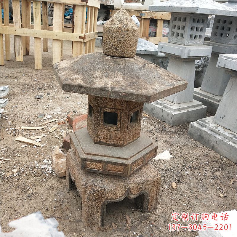 福建古雅时尚仿古石灯笼雕塑