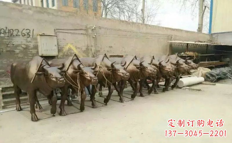 福建仿铜牛玻璃钢动物雕塑