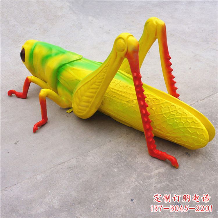 福建仿真蝗虫玻璃钢蚂蚱雕塑
