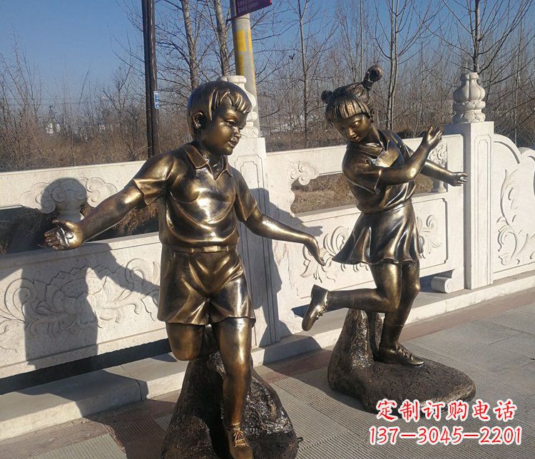 福建浪漫圆满的精美花篮雕塑