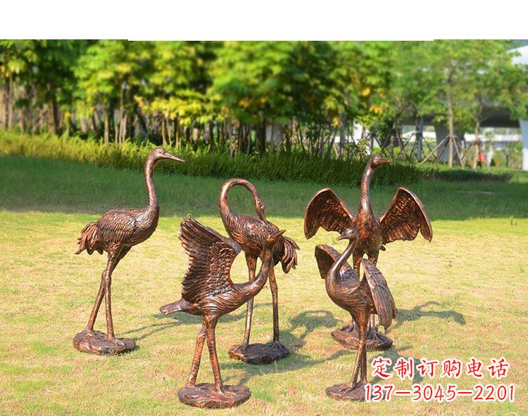 福建仿铜钢玻璃摇头仙鹤雕塑