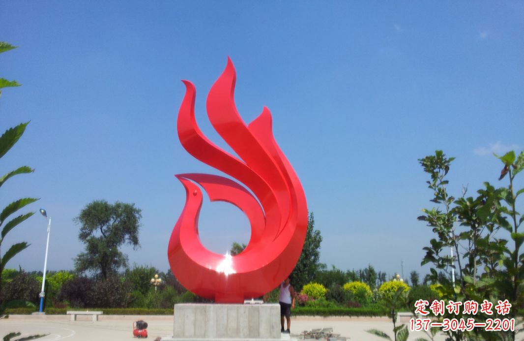 福建精美绝伦的凤凰不锈钢抽象雕塑