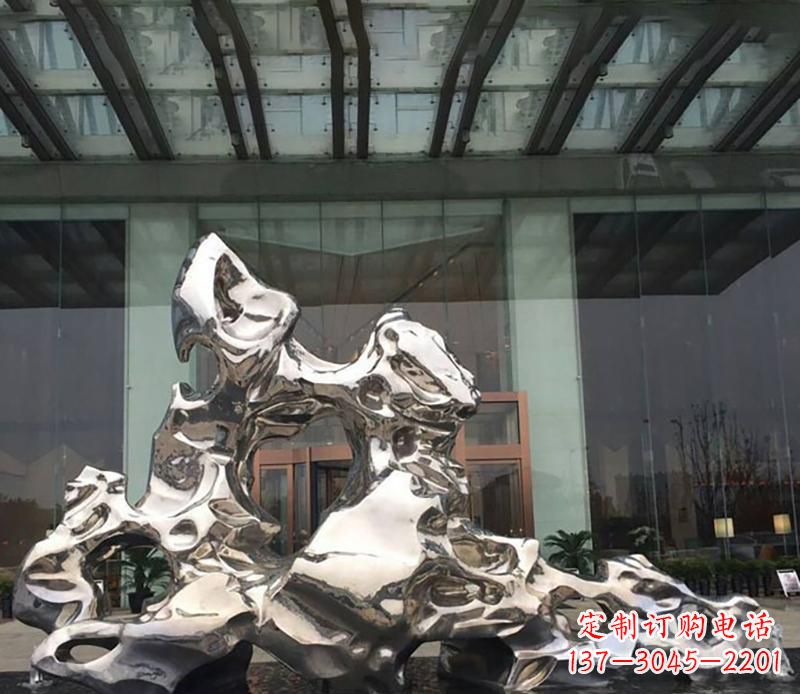 福建精美太湖石雕塑