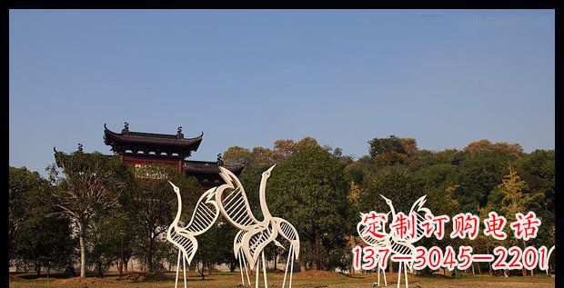 福建中领雕塑的精美不锈钢仙鹤雕塑