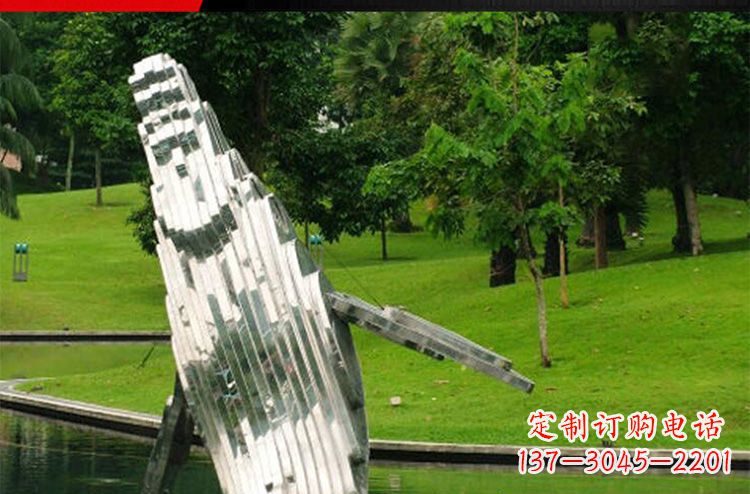 福建温馨活泼的不锈钢动物企鹅雕塑