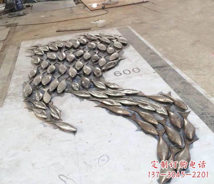 福建多彩活力的不锈钢动物雕塑
