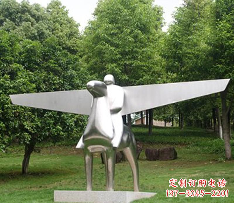 福建优雅而独特的不锈钢飞马雕塑