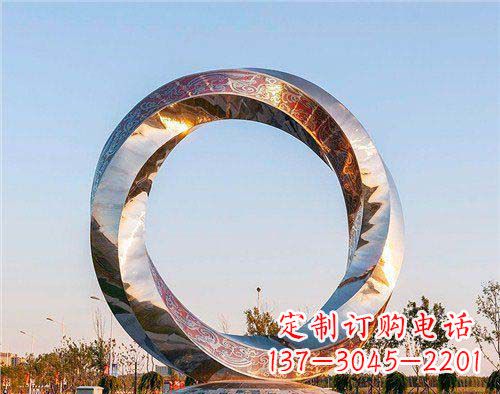 福建精美的不锈钢圆环景观雕塑