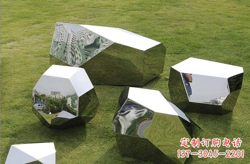 福建精美不锈钢鹅卵石几何雕塑