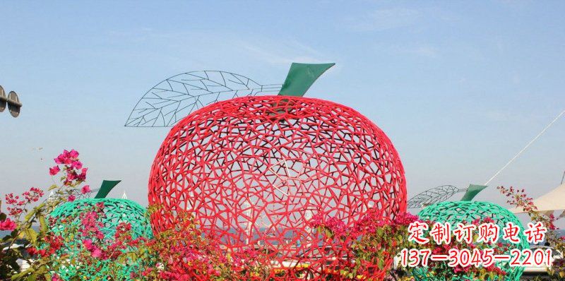 福建高品质镂空不锈钢苹果雕塑