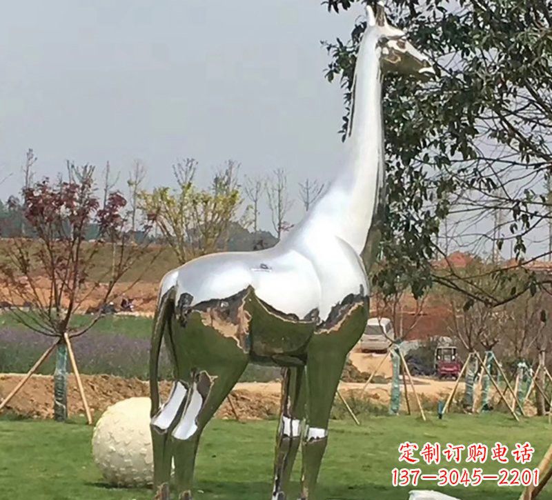 福建公园不锈钢长颈鹿雕塑