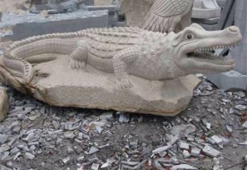 福建鳄鱼黄沙岩动物石雕精致装饰您的家