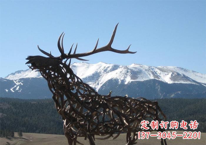 福建公园抽象鹿动物铜雕