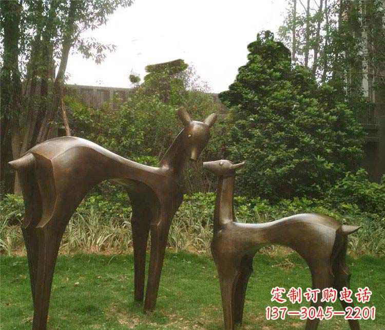 福建高贵优雅的母子鹿铜雕