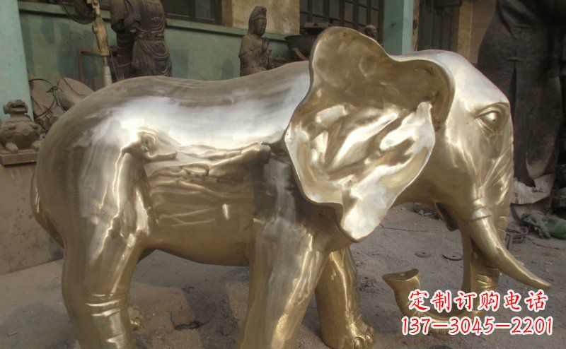 福建中领雕塑精美的大象铜雕