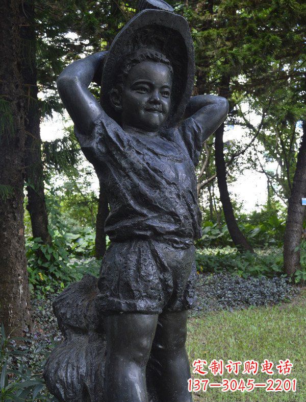 福建优雅童子·少年戴草帽铜雕