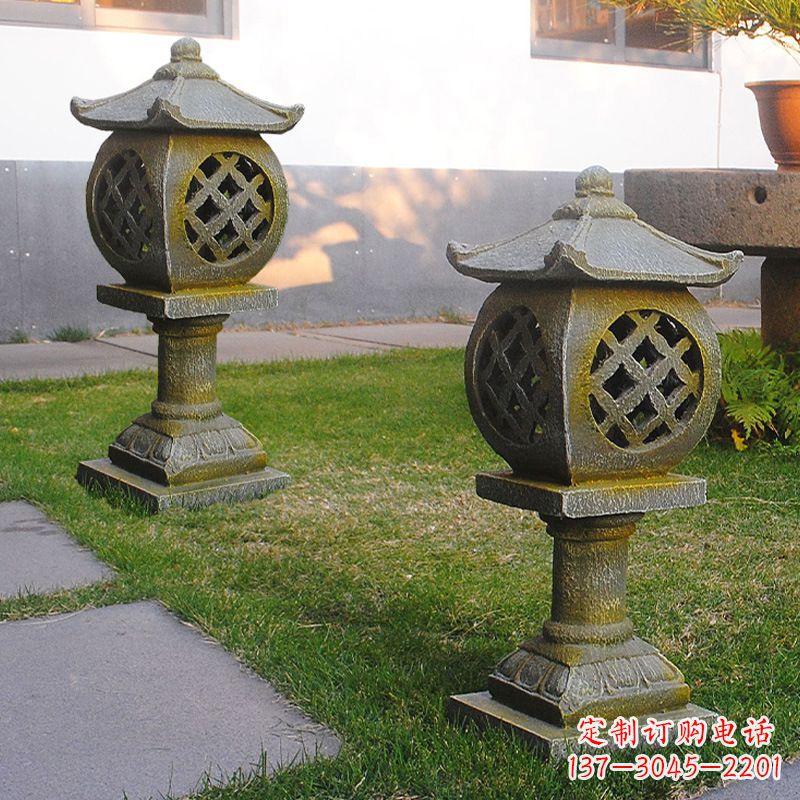 福建精美仿古石灯笼雕塑