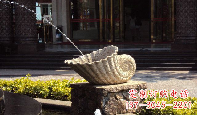 福建优雅的蜗牛喷泉石雕