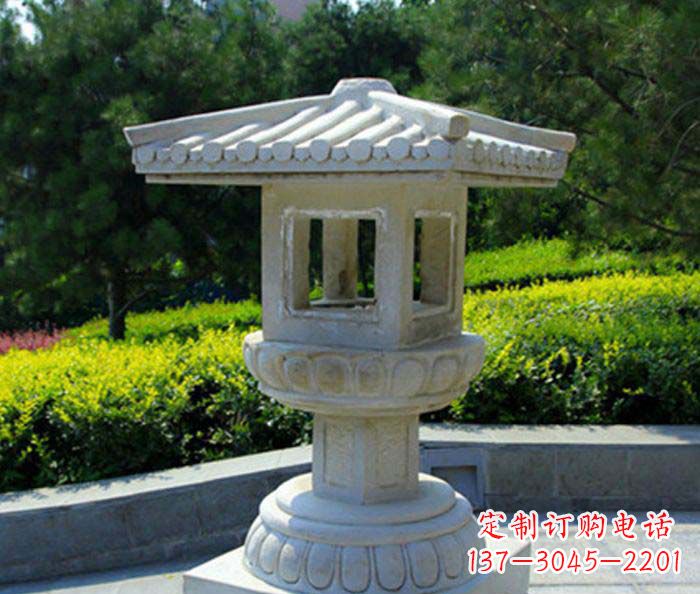 福建山水融洽的石灯雕塑