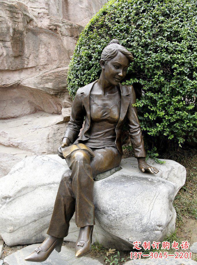 福建中领雕塑精美 静谧 的女人铜雕