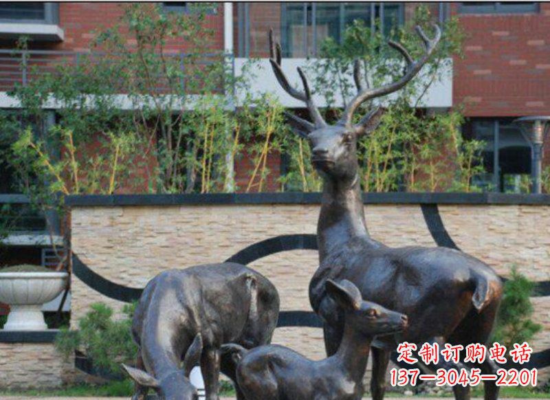 福建古雅优雅的梅花鹿铜雕