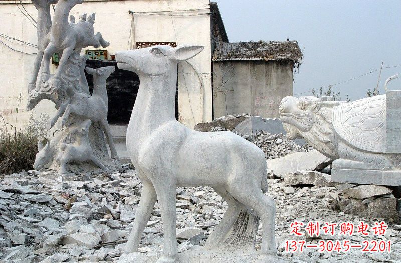 福建公园青石仿古小鹿雕塑